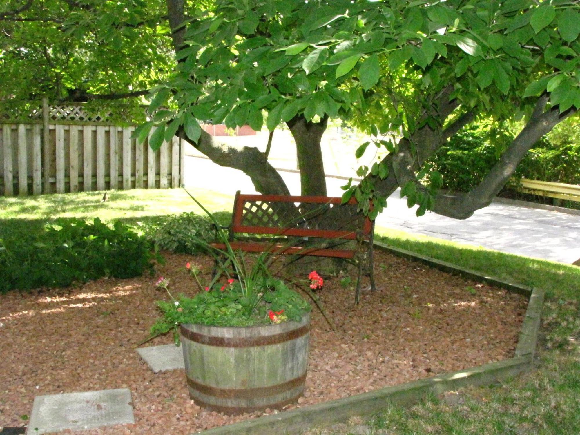 Strathaird Bed And Breakfast Niagara Falls Exterior photo
